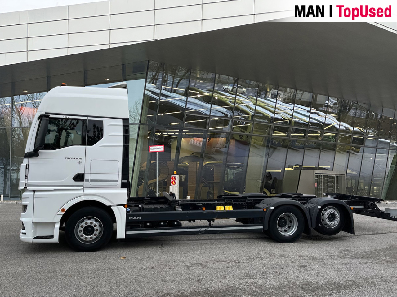 MAN TGX 26.470 6x2-2 LL CH Retarder Klima AHK ZV - Camião transportador de contêineres/ Caixa móvel: foto 2 MAN TGX 26.470 6x2-2 LL CH Retarder Klima AHK ZV - Camião transportador de contêineres/ Caixa móvel: foto 2