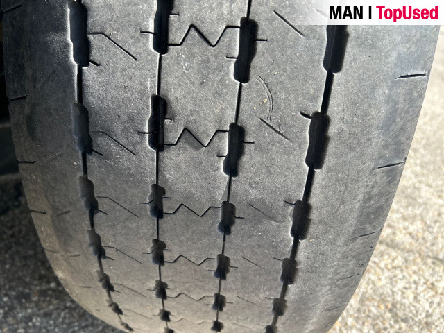 MAN TGX 18.510 4X2 LLS-U Euro6 Retarder Klima ZV - Tractor: foto 3 MAN TGX 18.510 4X2 LLS-U Euro6 Retarder Klima ZV - Tractor: foto 3