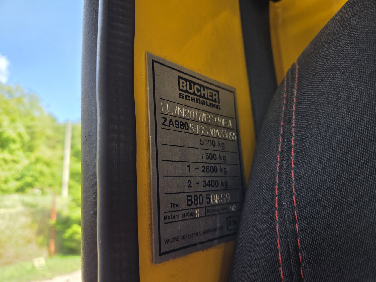 Leasing de BUCHER BU 150 4x4 3way tipper BUCHER BU 150 4x4 3way tipper: foto 16