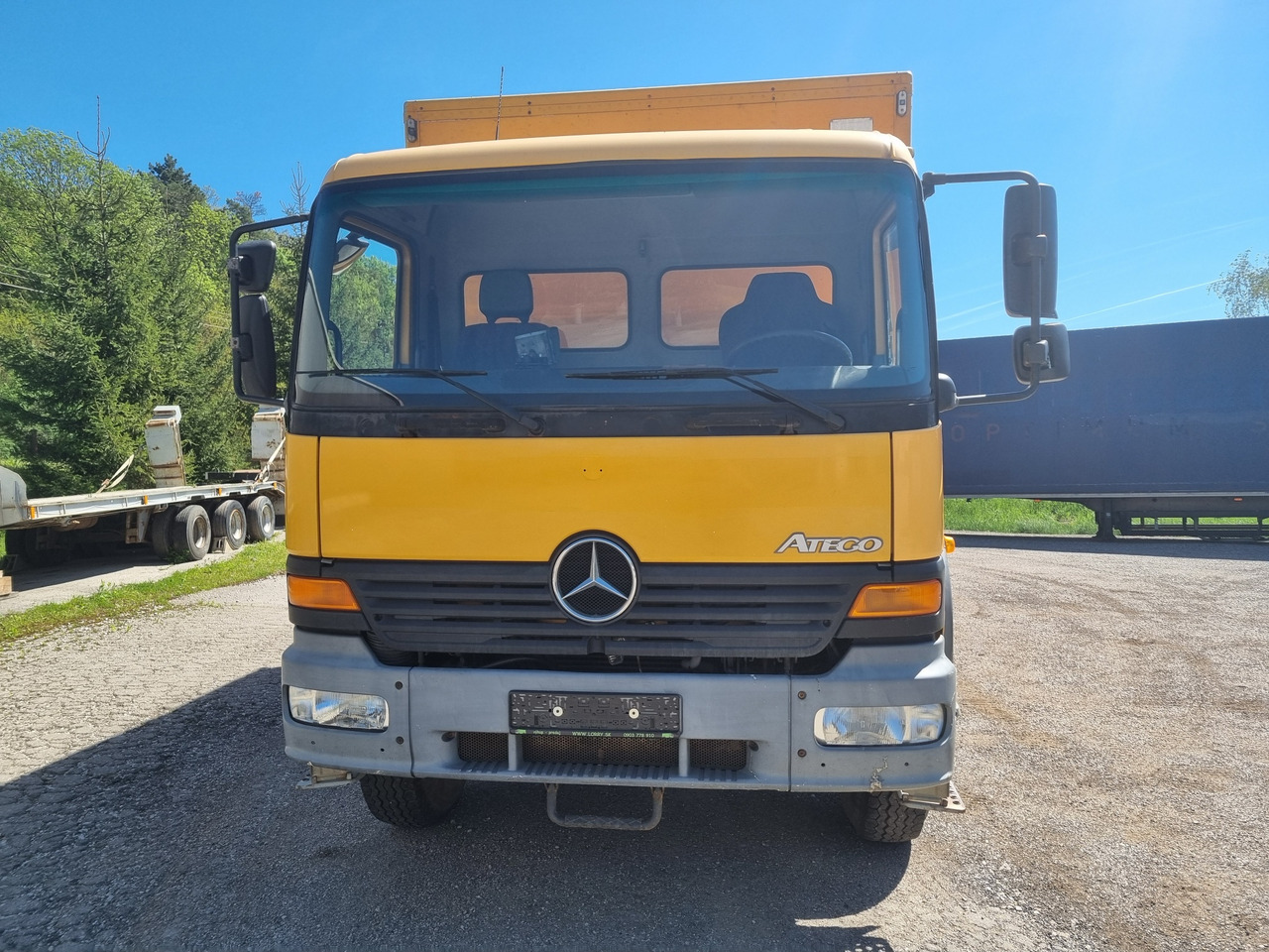 MERCEDES-BENZ ATEGO 1017 4x4 BOX + PTO - Camião furgão: foto 2 MERCEDES-BENZ ATEGO 1017 4x4 BOX + PTO - Camião furgão: foto 2