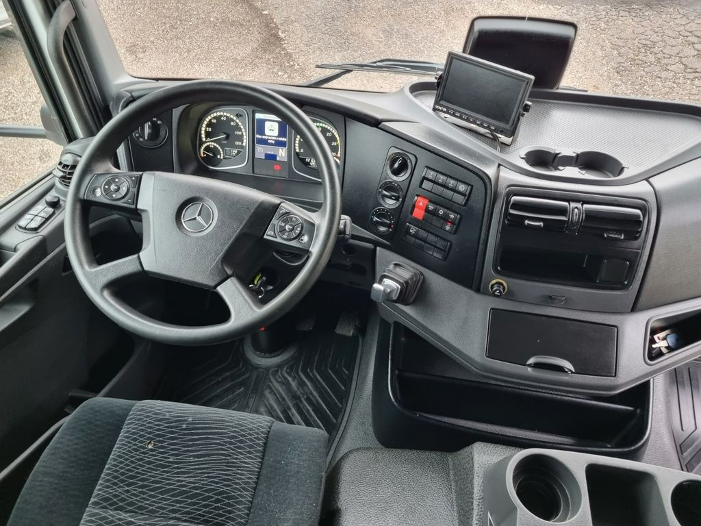 Mercedes-Benz MERCEDES ATEGO 1323 4x4 chassis - Camião chassi: foto 4 Mercedes-Benz MERCEDES ATEGO 1323 4x4 chassis - Camião chassi: foto 4