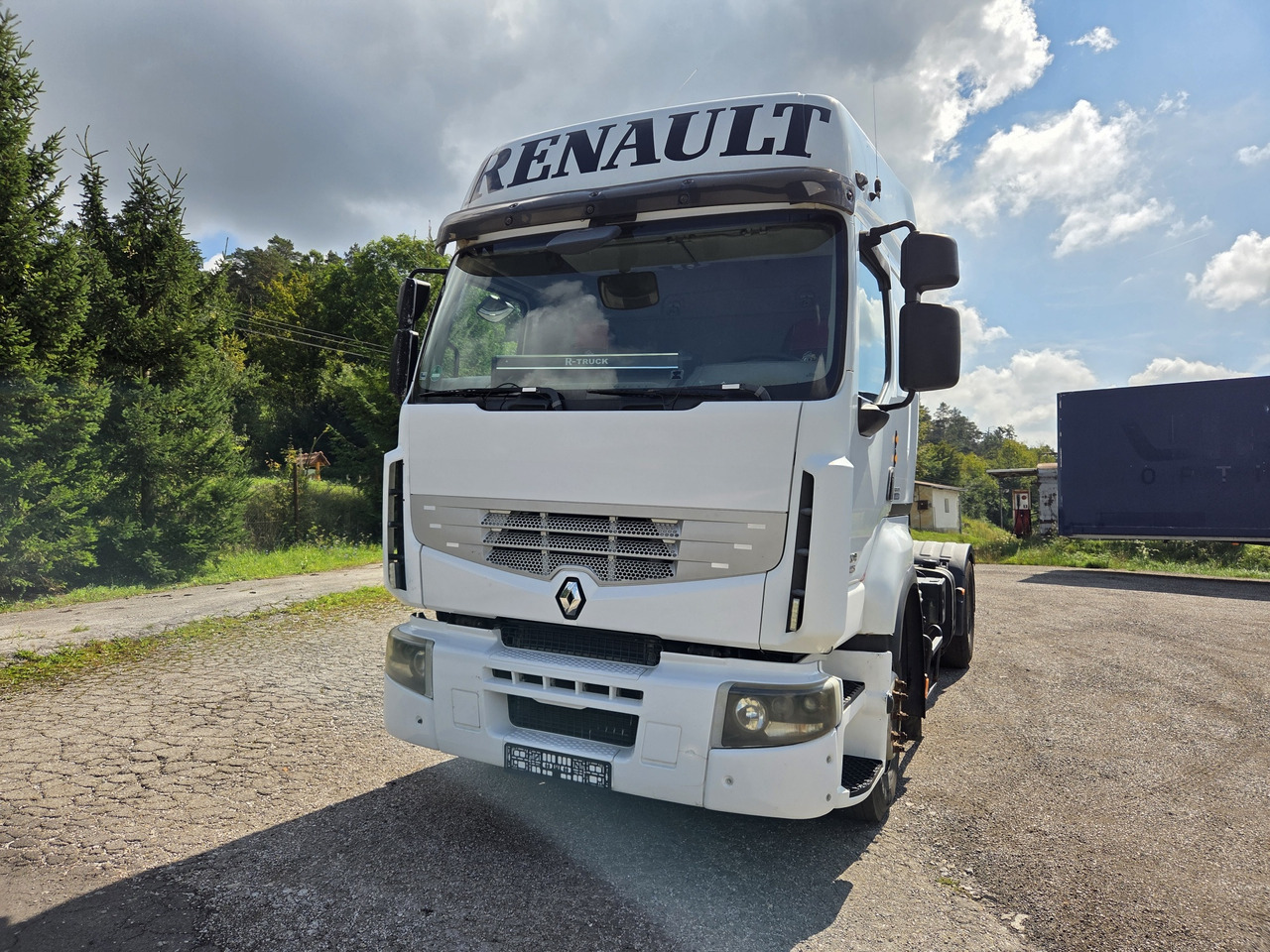 RENAULT PREMIUM LANDER 450.19 reductor, hydraulic - Tractor: foto 2 RENAULT PREMIUM LANDER 450.19 reductor, hydraulic - Tractor: foto 2