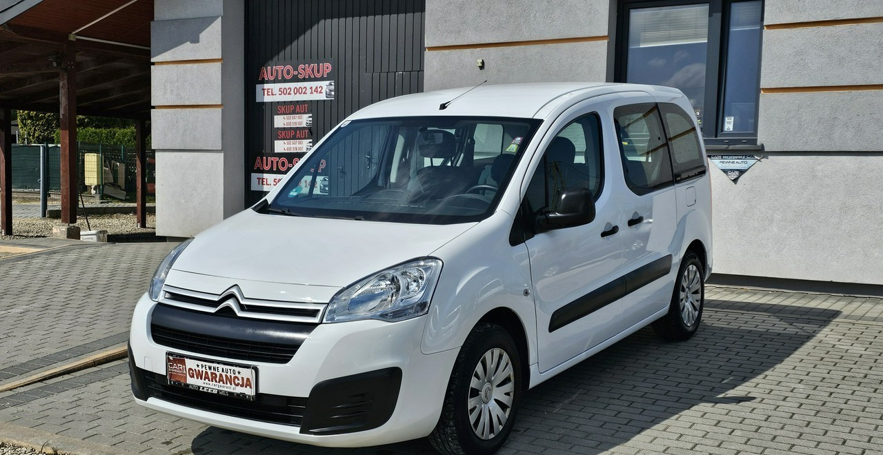 Citroen Berlingo II 5 -osobowy*29450 zł netto* - Automóvel: foto 3 Citroen Berlingo II 5 -osobowy*29450 zł netto* - Automóvel: foto 3