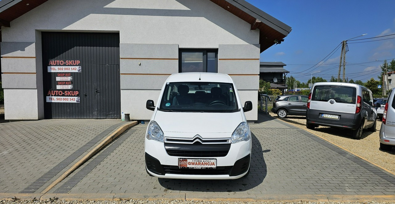 Citroen Berlingo II 5 -osobowy*29450 zł netto* - Automóvel: foto 2 Citroen Berlingo II 5 -osobowy*29450 zł netto* - Automóvel: foto 2