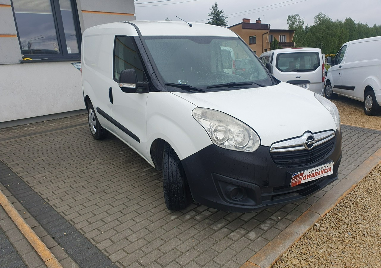 Fiat Doblo Opel Combo 1.4 Benzyna Polski Salon - Furgão: foto 3 Fiat Doblo Opel Combo 1.4 Benzyna Polski Salon - Furgão: foto 3