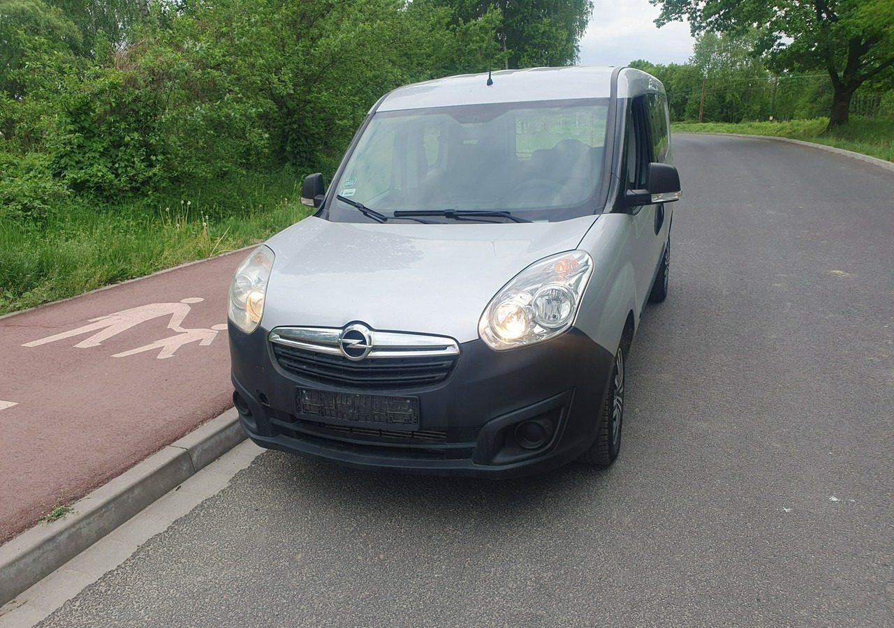 Fiat Doblo long*combo *doblo* krajówka *fv vat 23%* - Automóvel: foto 2 Fiat Doblo long*combo *doblo* krajówka *fv vat 23%* - Automóvel: foto 2