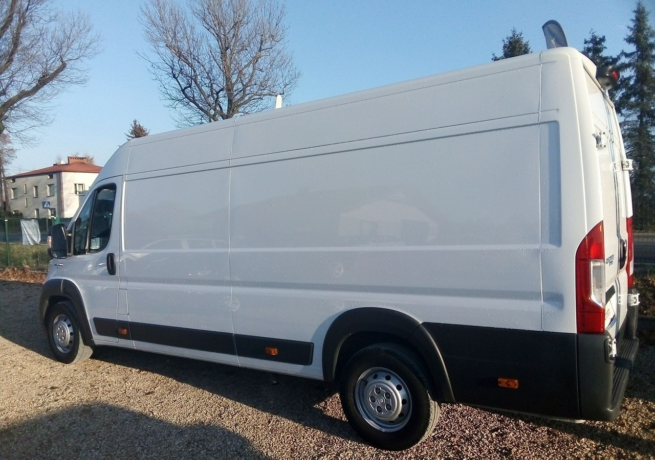 Fiat Ducato krajowy*jeden właściciel*klimatronic *kamera *fv 23%*driving advisor - Furgão: foto 5 Fiat Ducato krajowy*jeden właściciel*klimatronic *kamera *fv 23%*driving advisor - Furgão: foto 5