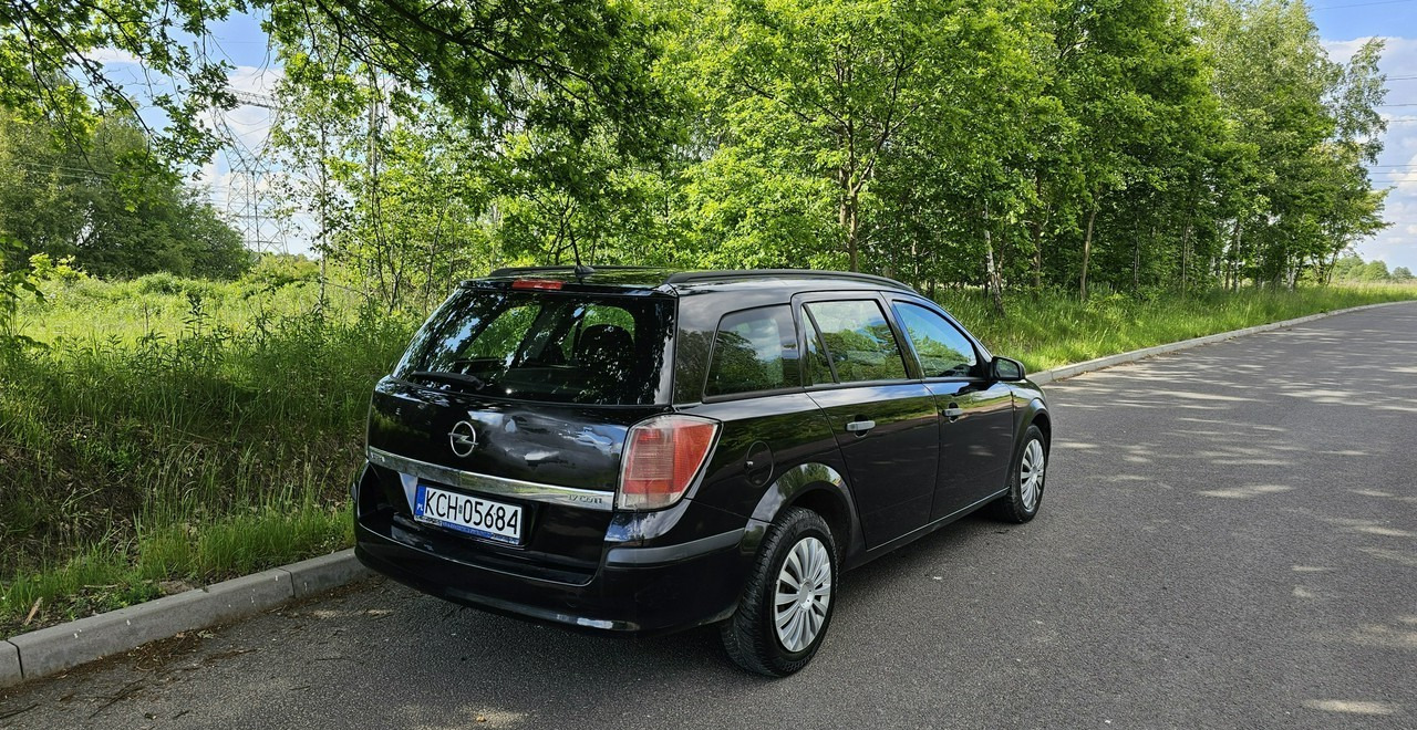 Opel Astra H sprawna * klima* - Automóvel: foto 5 Opel Astra H sprawna * klima* - Automóvel: foto 5