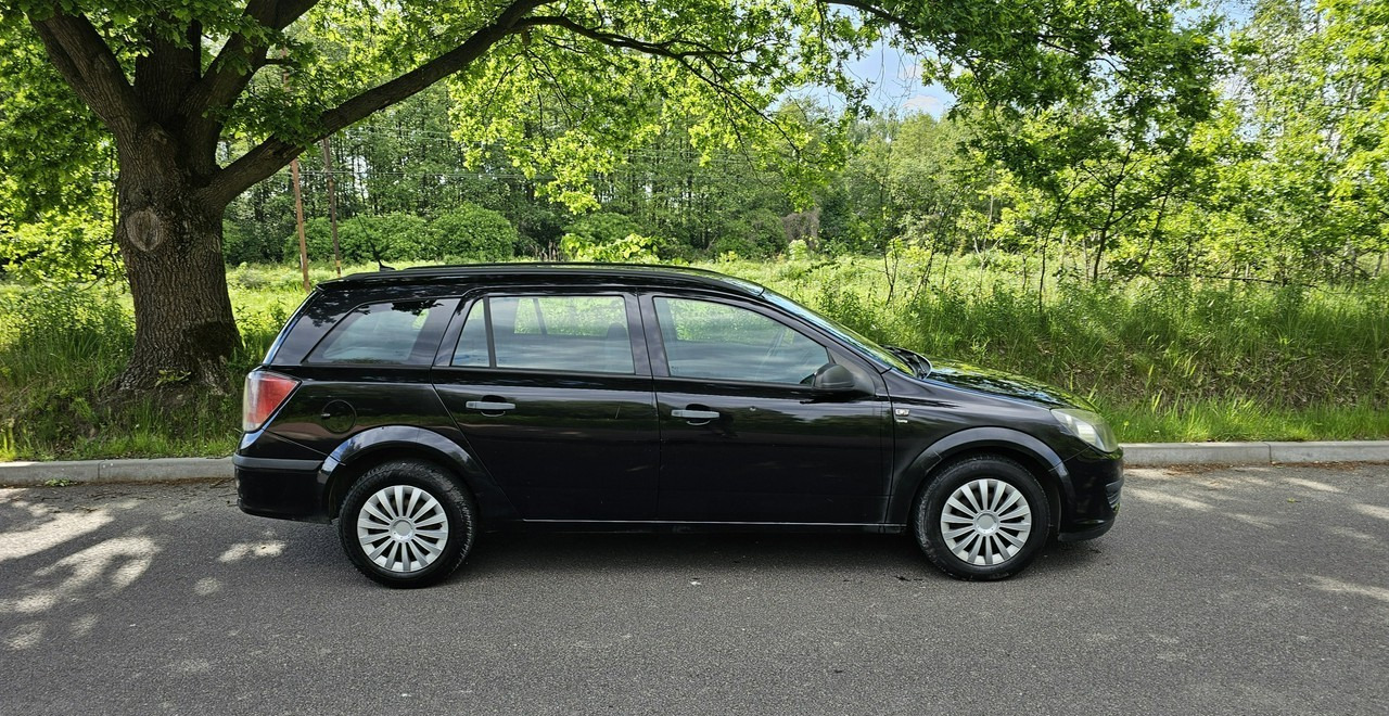 Opel Astra H sprawna * klima* - Automóvel: foto 4 Opel Astra H sprawna * klima* - Automóvel: foto 4