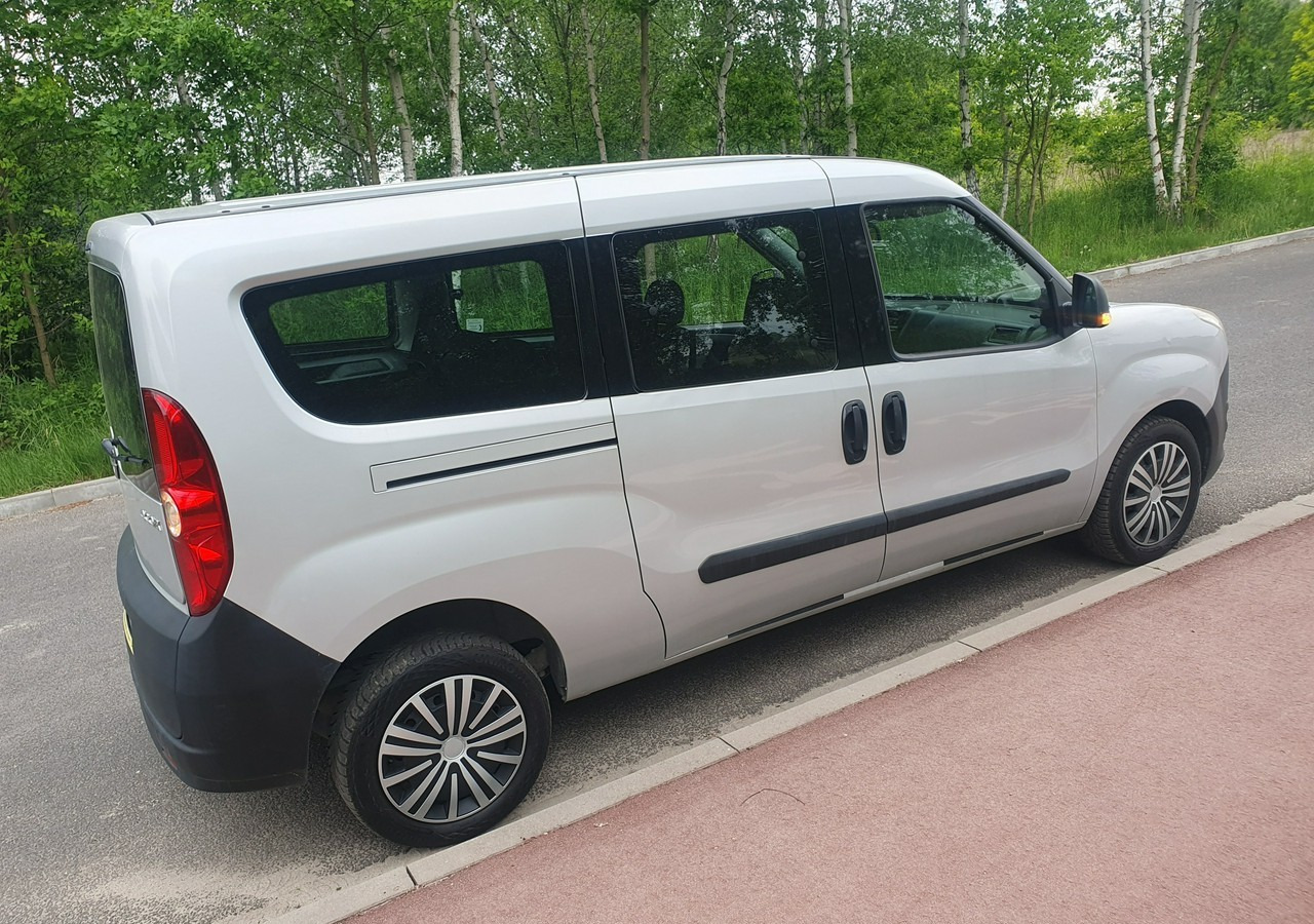 Opel Combo III wersja długa *long* - Automóvel: foto 5 Opel Combo III wersja długa *long* - Automóvel: foto 5
