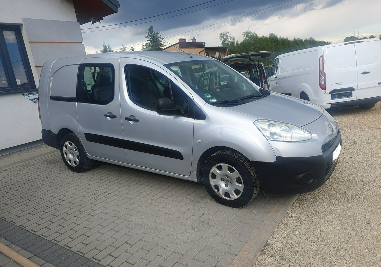 Peugeot Partner long *2 lub 5 osobowy *klima* gruau* - Furgão: foto 5 Peugeot Partner long *2 lub 5 osobowy *klima* gruau* - Furgão: foto 5