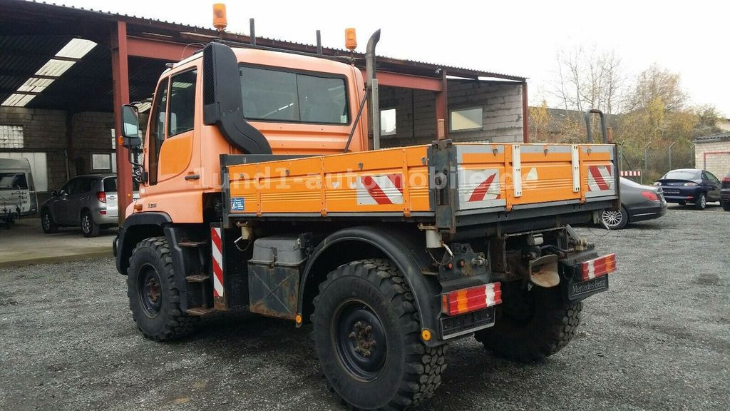 Mercedes-Benz Unimog U 300 Kipper Zugmaschine Kommunalhydraulik U 500 400 U 300 Kipper Zugmaschine Kommunalhydraulik U 500 400 - Veículo municipal/ Especial: foto 1 Mercedes-Benz Unimog U 300 Kipper Zugmaschine Kommunalhydraulik U 500 400 U 300 Kipper Zugmaschine Kommunalhydraulik U 500 400 - Veículo municipal/ Especial: foto 1