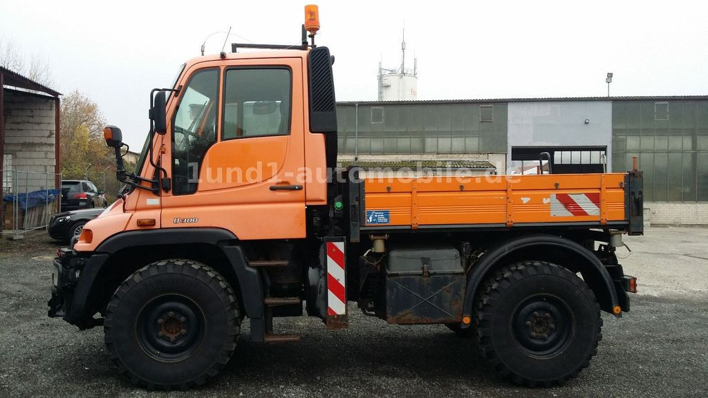 Veículo municipal/ Especial Unimog U 300 Kipper Zugmaschine Kommunalhydraulik U 500 400 U 300 Kipper Zugmaschine Kommunalhydraulik U 500 400: foto 6