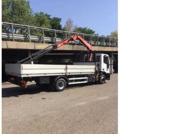 Iveco EUROCARGO ML120E18eurocargo 120e18 - Camião de caixa aberta/ Plataforma, Camião grua: foto 2 Iveco EUROCARGO ML120E18eurocargo 120e18 - Camião de caixa aberta/ Plataforma, Camião grua: foto 2