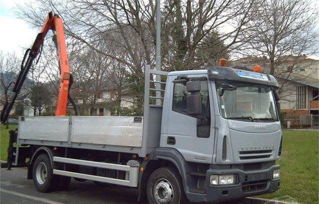 Iveco EUROCARGOeurocargo 160e25 - Camião de caixa aberta/ Plataforma, Camião grua: foto 3 Iveco EUROCARGOeurocargo 160e25 - Camião de caixa aberta/ Plataforma, Camião grua: foto 3
