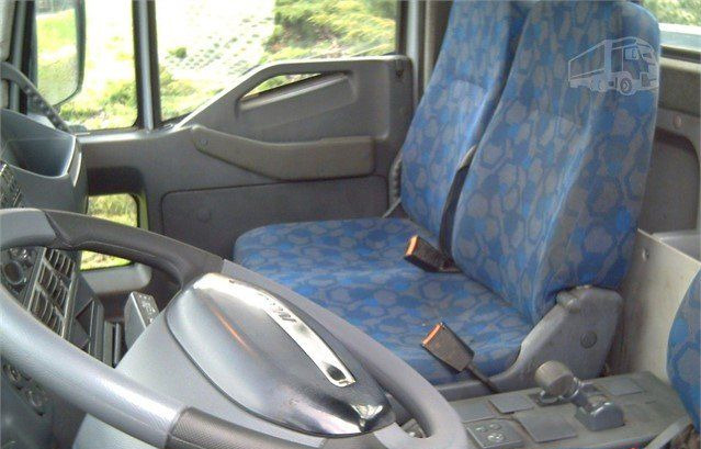 Iveco EUROCARGOeurocargo 160e25 - Camião de caixa aberta/ Plataforma, Camião grua: foto 4 Iveco EUROCARGOeurocargo 160e25 - Camião de caixa aberta/ Plataforma, Camião grua: foto 4