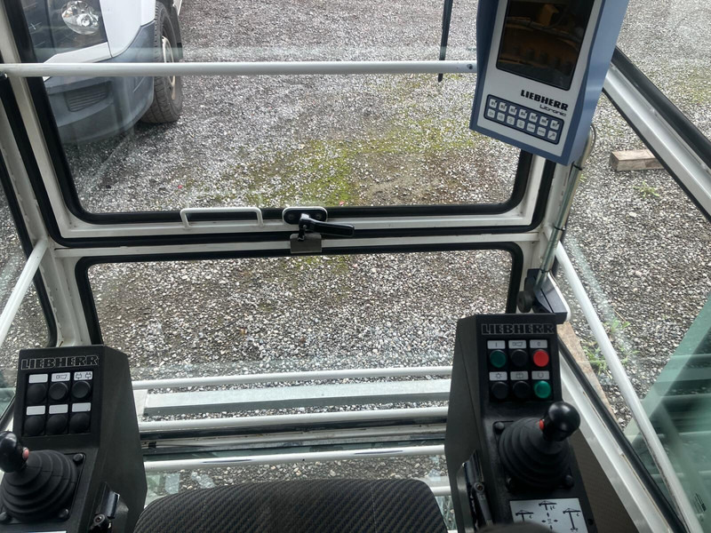 Liebherr 85EC-B 2012yom - Guindaste de torre: foto 3 Liebherr 85EC-B 2012yom - Guindaste de torre: foto 3