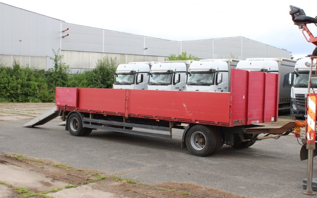 MENKE-JANZEN MJ 3.5 / MJ 18 NÁJEZDY - Reboque plataforma/ Caixa aberta: foto 1 MENKE-JANZEN MJ 3.5 / MJ 18 NÁJEZDY - Reboque plataforma/ Caixa aberta: foto 1