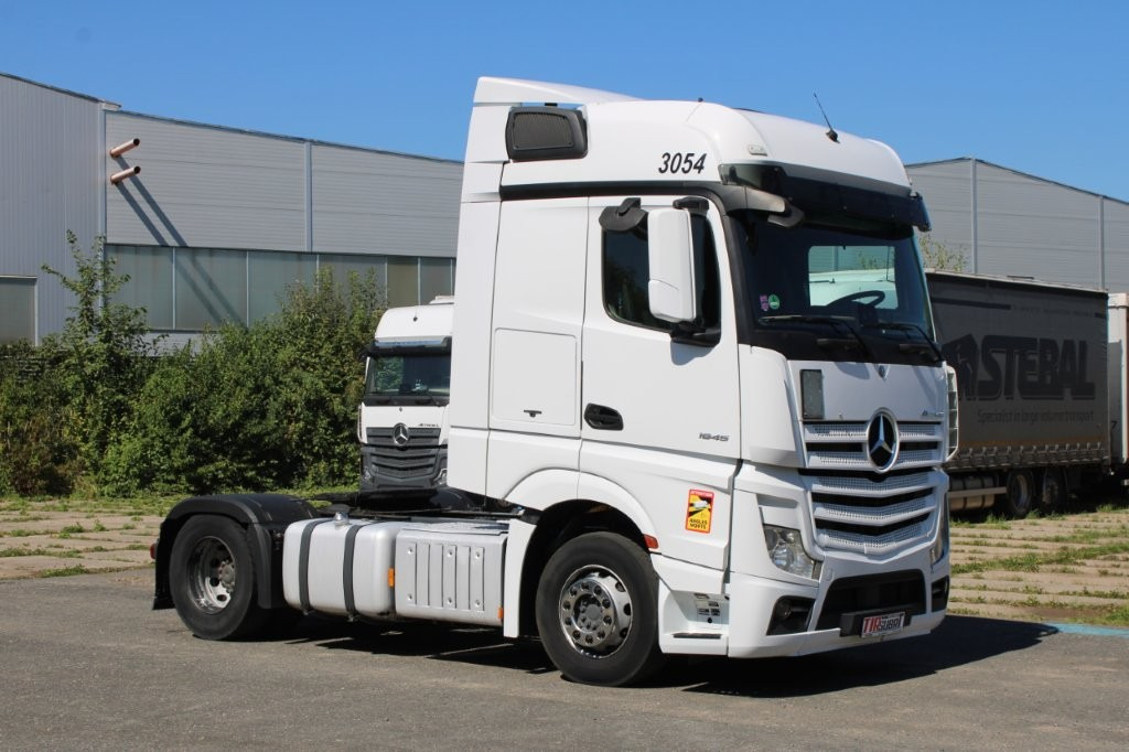 Mercedes-Benz ACTROS 1845 - Tractor: foto 2 Mercedes-Benz ACTROS 1845 - Tractor: foto 2