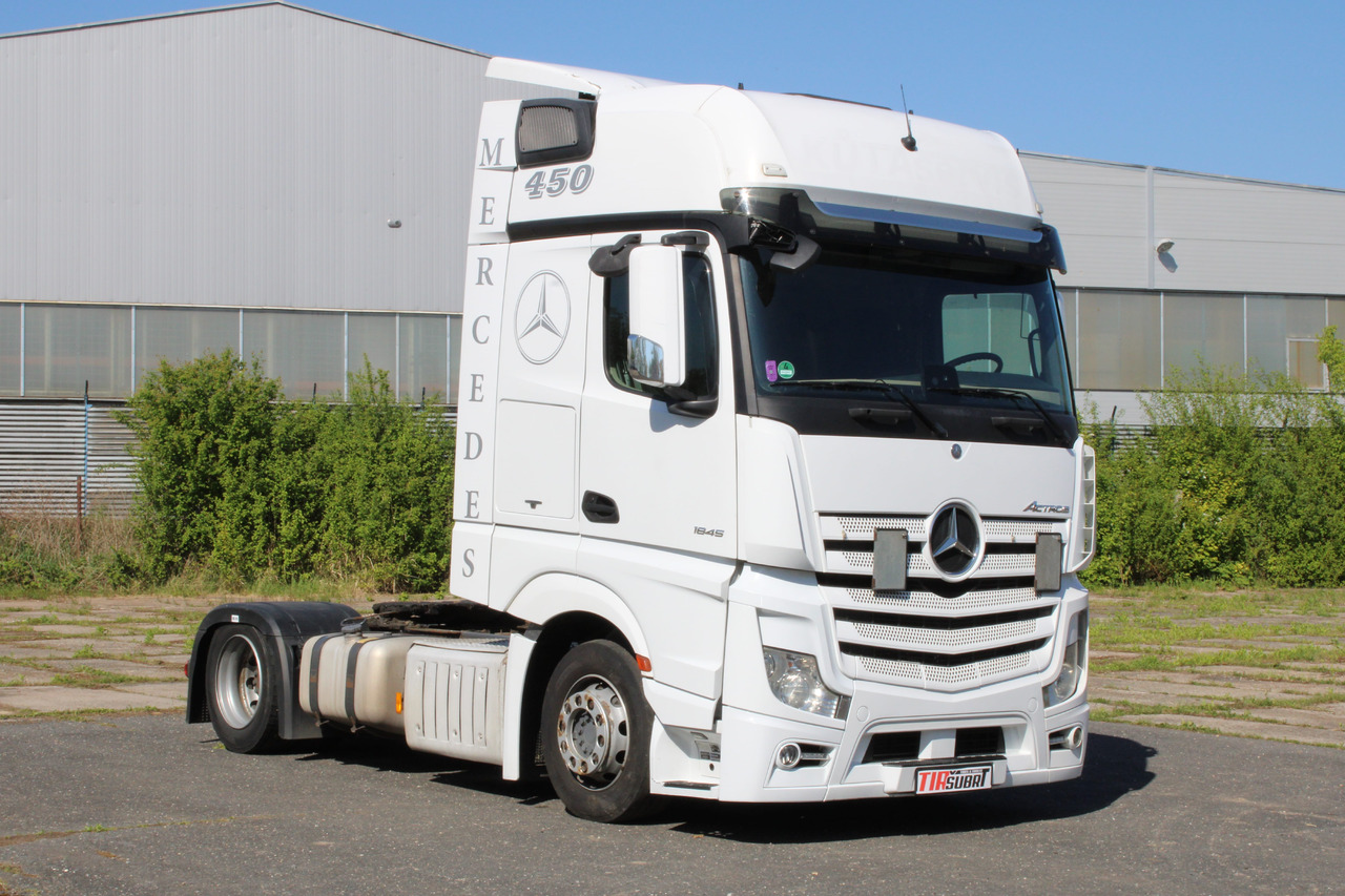 Mercedes-Benz Actros 1845 - Tractor: foto 1 Mercedes-Benz Actros 1845 - Tractor: foto 1