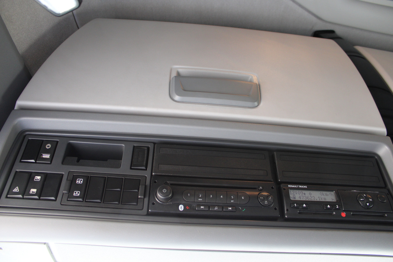 Tractor Renault T460: foto 15