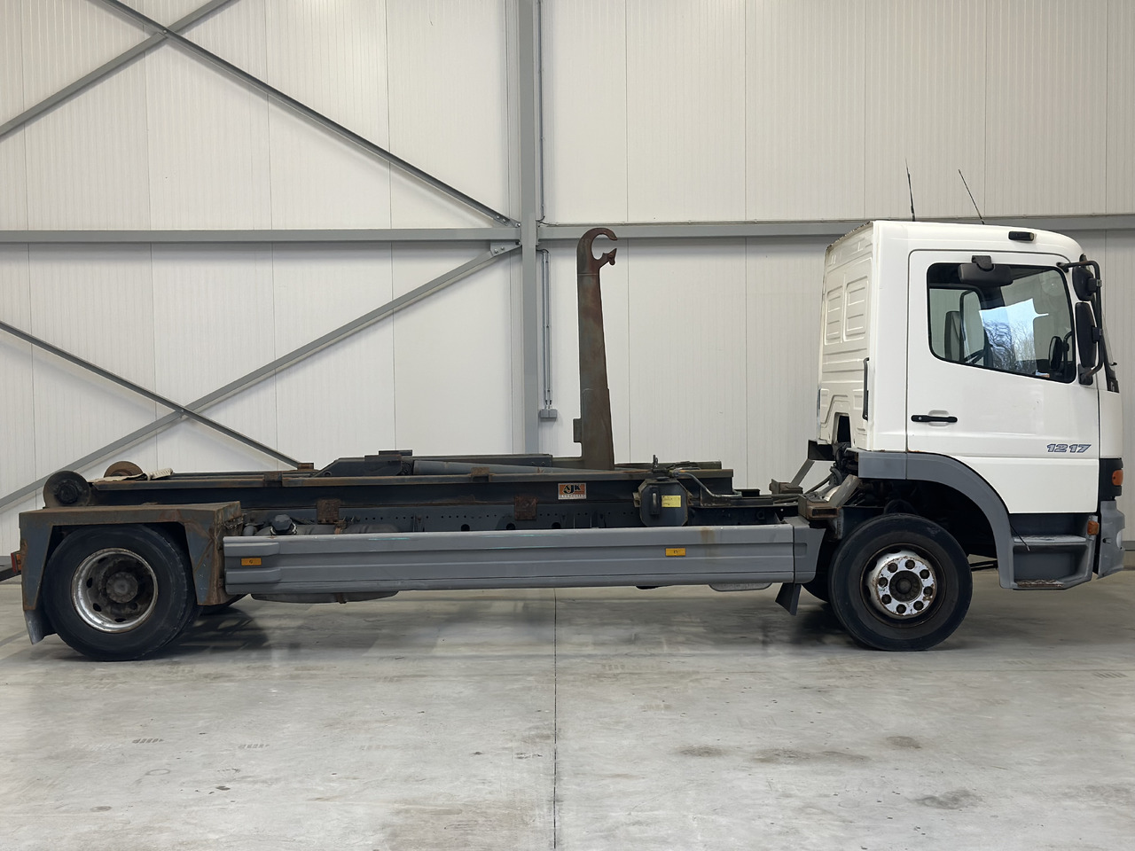 MERCEDES-BENZ Atego - Camião polibenne: foto 4 MERCEDES-BENZ Atego - Camião polibenne: foto 4