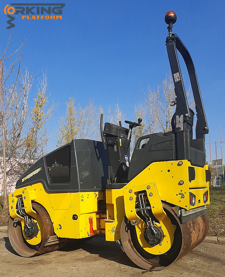 BOMAG BW 120 AD 5 - Compactador pequeno de asfalto: foto 2 BOMAG BW 120 AD 5 - Compactador pequeno de asfalto: foto 2