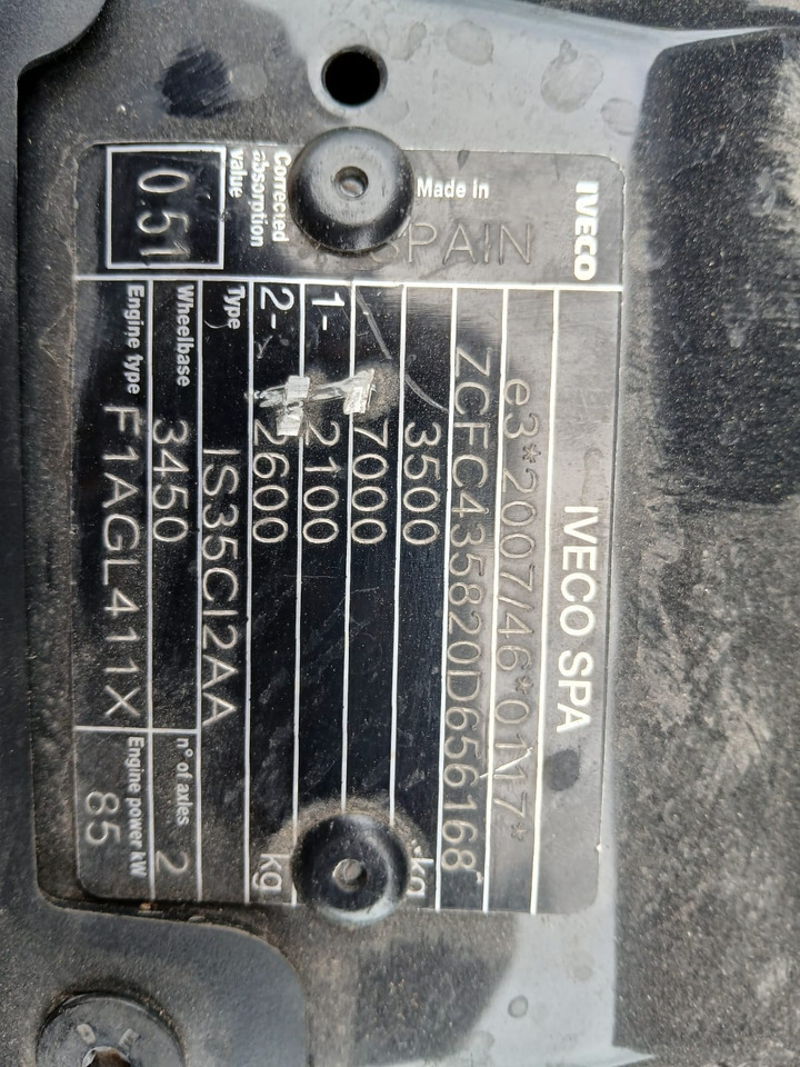 IVECO DAILY 35-120 - Camião grua: foto 2 IVECO DAILY 35-120 - Camião grua: foto 2