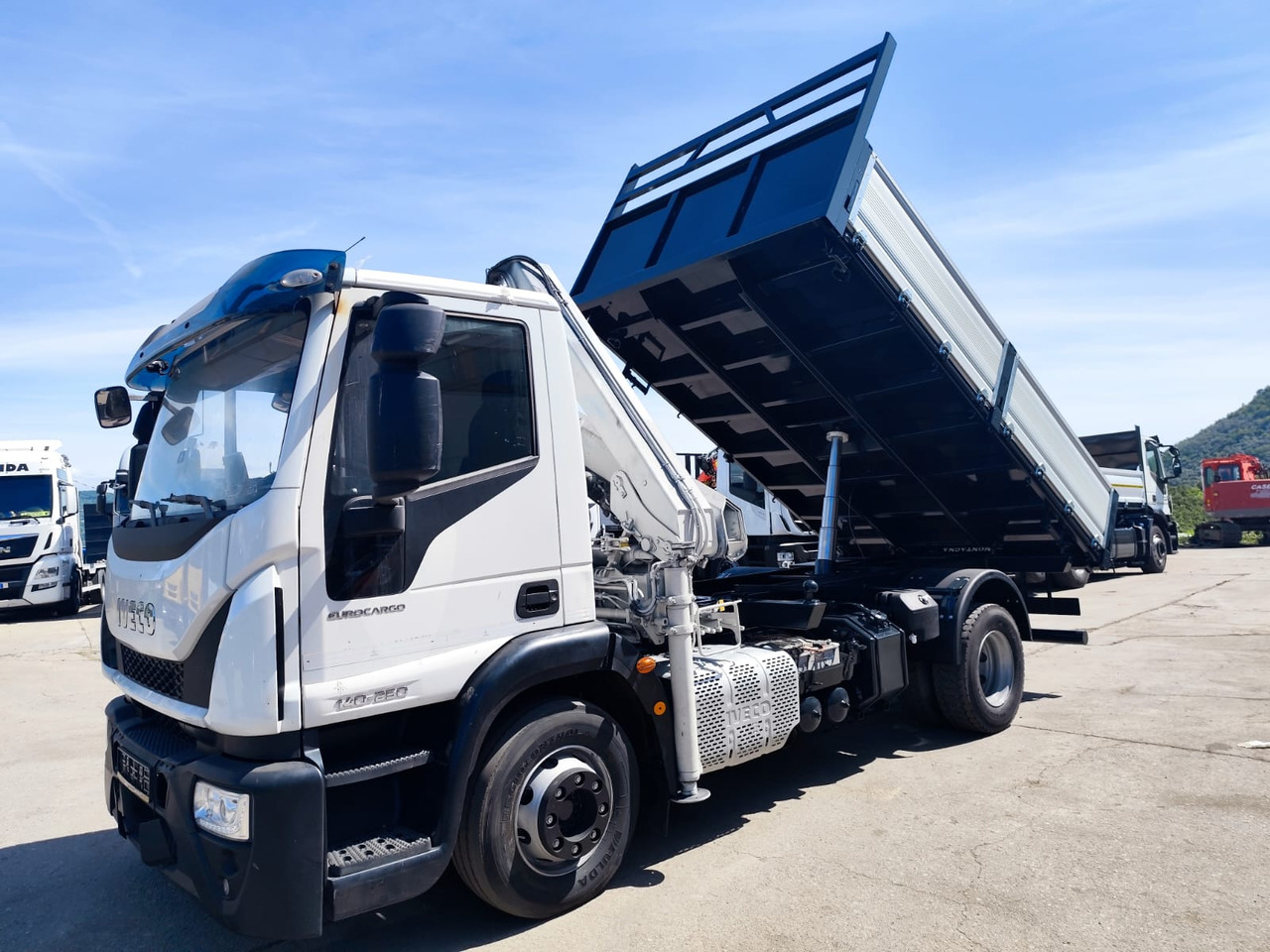 Camião basculante, Camião grua IVECO EUROCARGO 140-250: foto 21