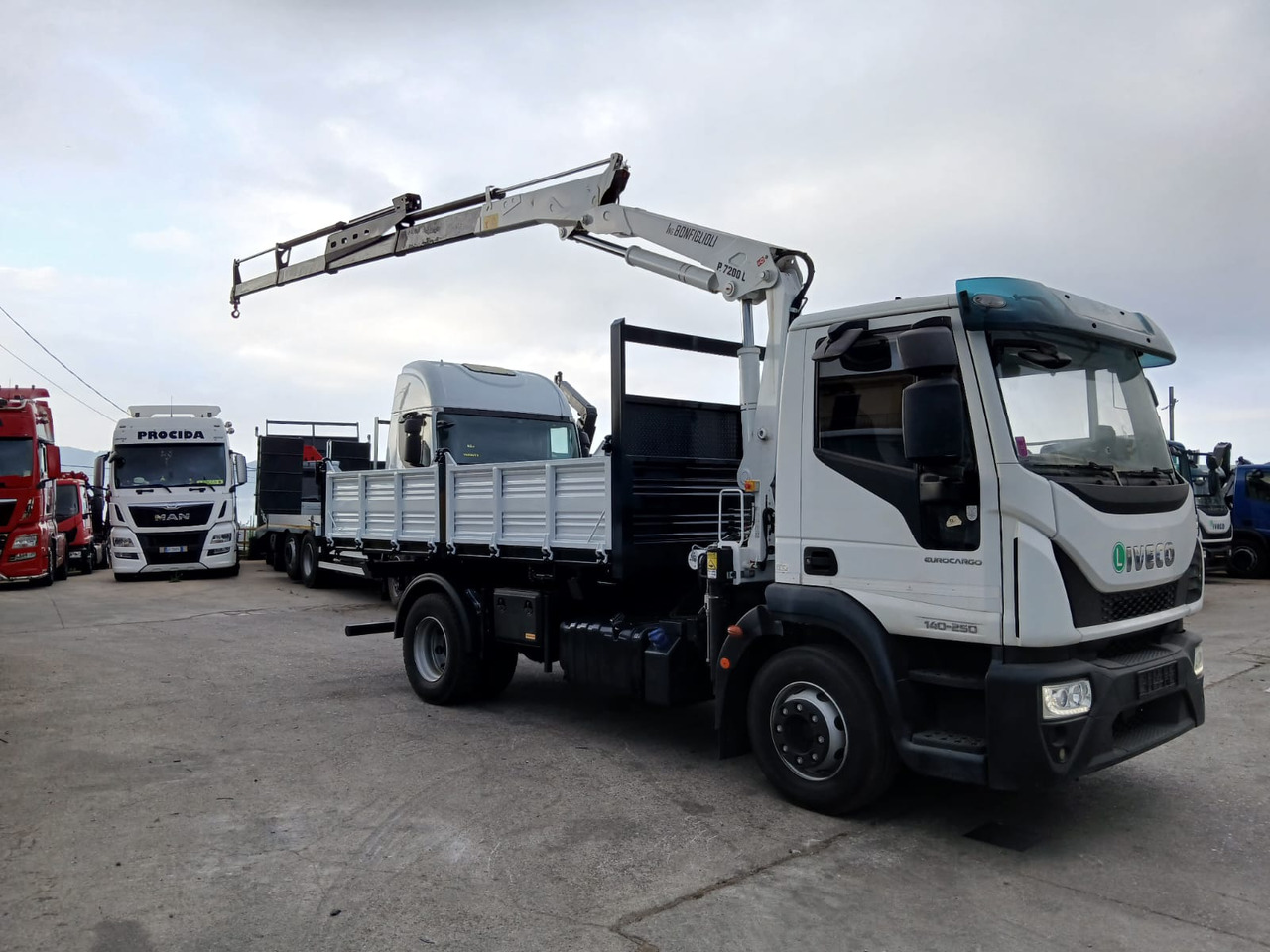 Camião grua, Camião basculante IVECO EUROCARGO 140-250: foto 36 Camião grua, Camião basculante IVECO EUROCARGO 140-250: foto 36