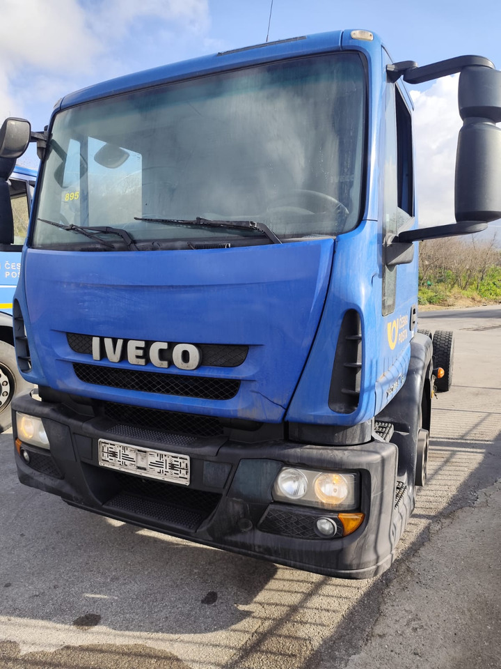 Camião chassi IVECO EUROCARGO 140E25: foto 8