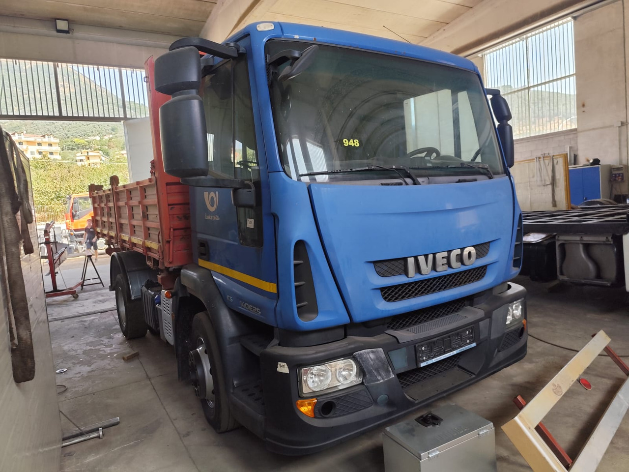 IVECO EUROCARGO 140E25 - Camião basculante: foto 5 IVECO EUROCARGO 140E25 - Camião basculante: foto 5