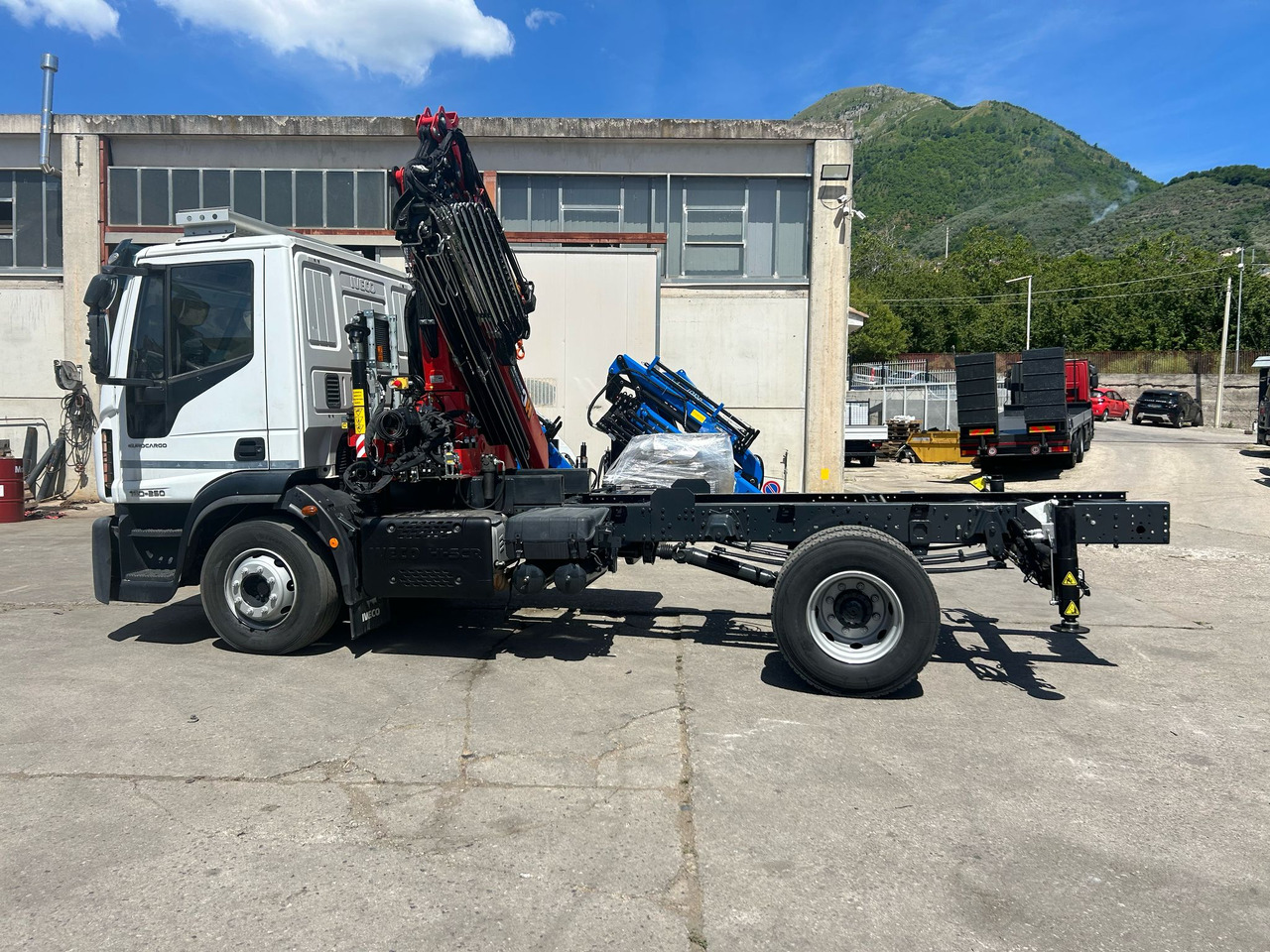 Camião grua IVECO EUROCARGO 160-250: foto 26