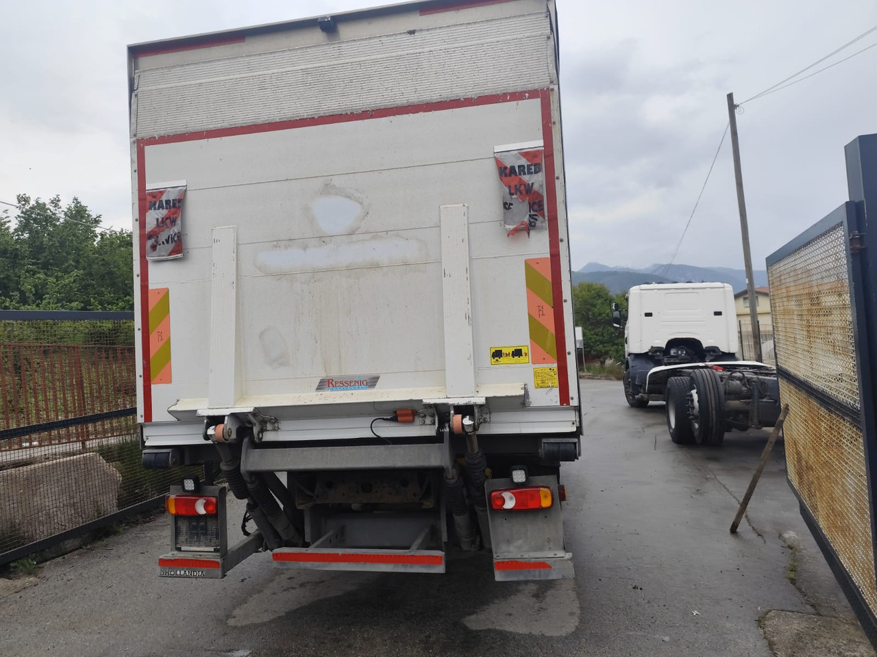 IVECO EUROCARGO 160-280 - Camião chassi: foto 3 IVECO EUROCARGO 160-280 - Camião chassi: foto 3
