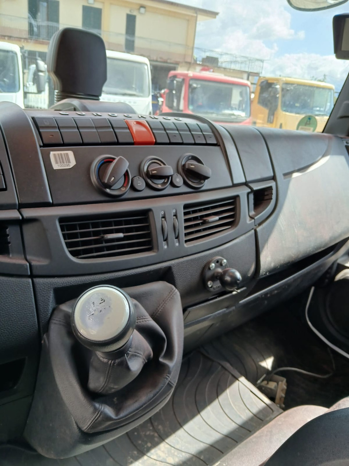 Camião basculante IVECO EUROCARGO 75-210: foto 29