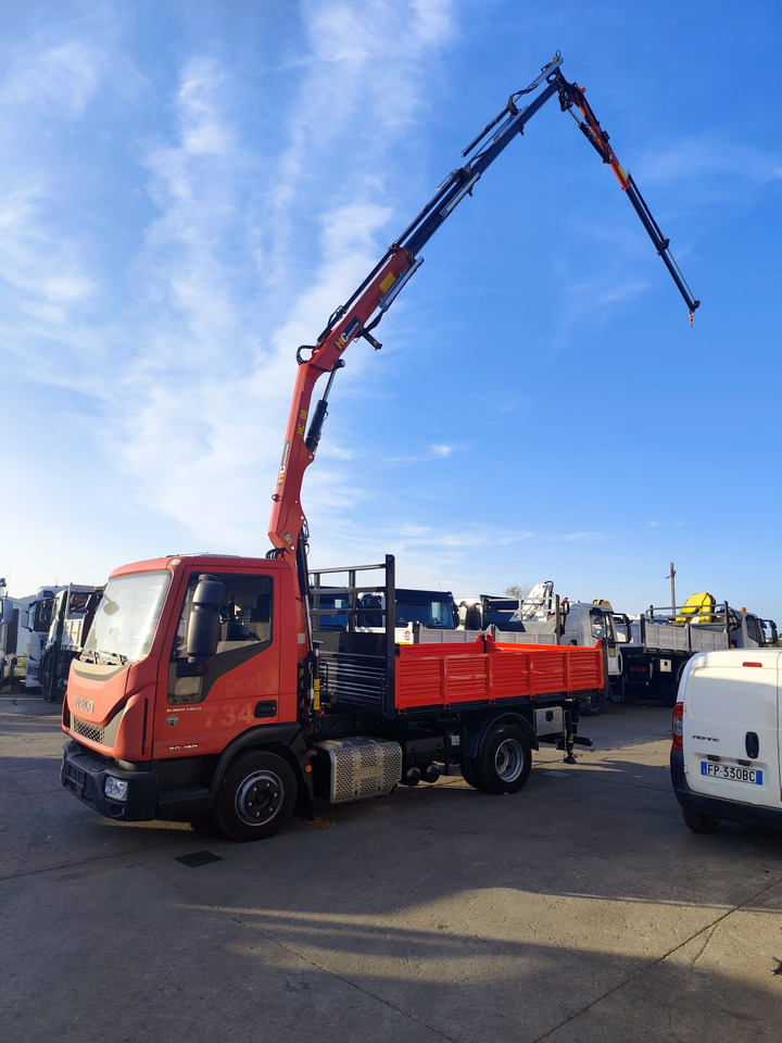 IVECO EUROCARGO 80-190 - Camião grua: foto 4 IVECO EUROCARGO 80-190 - Camião grua: foto 4