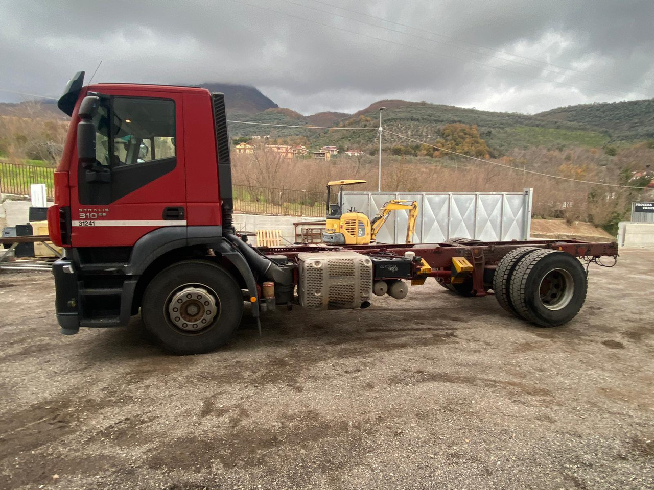 IVECO STRALIS 190S31 - Camião chassi: foto 2 IVECO STRALIS 190S31 - Camião chassi: foto 2