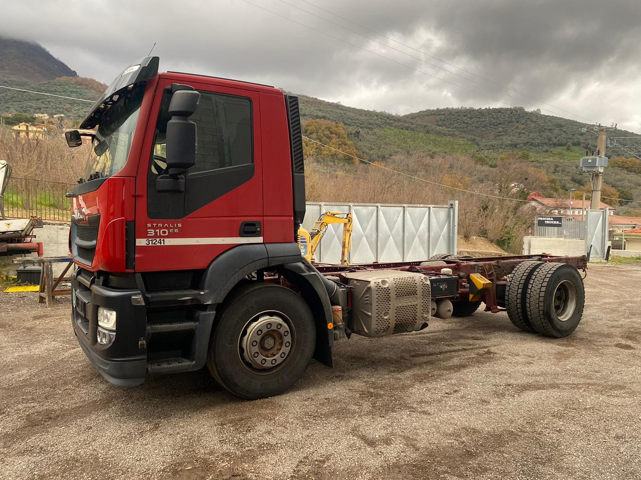 IVECO STRALIS 190S31 - Camião chassi: foto 3 IVECO STRALIS 190S31 - Camião chassi: foto 3