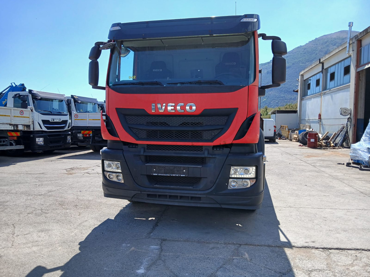 IVECO STRALIS 260S40 - Camião de caixa aberta/ Plataforma: foto 5 IVECO STRALIS 260S40 - Camião de caixa aberta/ Plataforma: foto 5