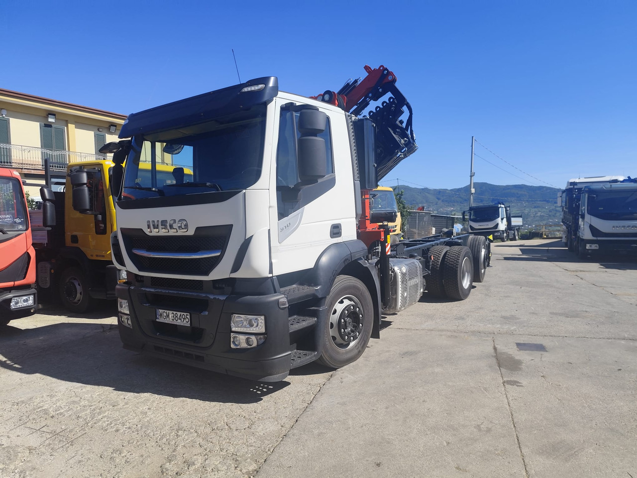 IVECO STRALIS AD 260S31 XP - Camião grua: foto 1 IVECO STRALIS AD 260S31 XP - Camião grua: foto 1