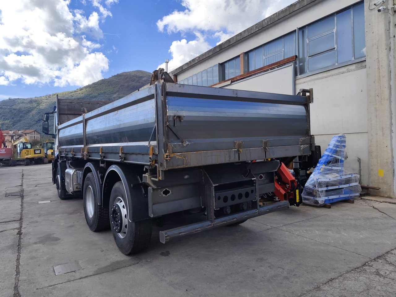 IVECO STRALIS AD 260S31 XP - Camião basculante: foto 3 IVECO STRALIS AD 260S31 XP - Camião basculante: foto 3