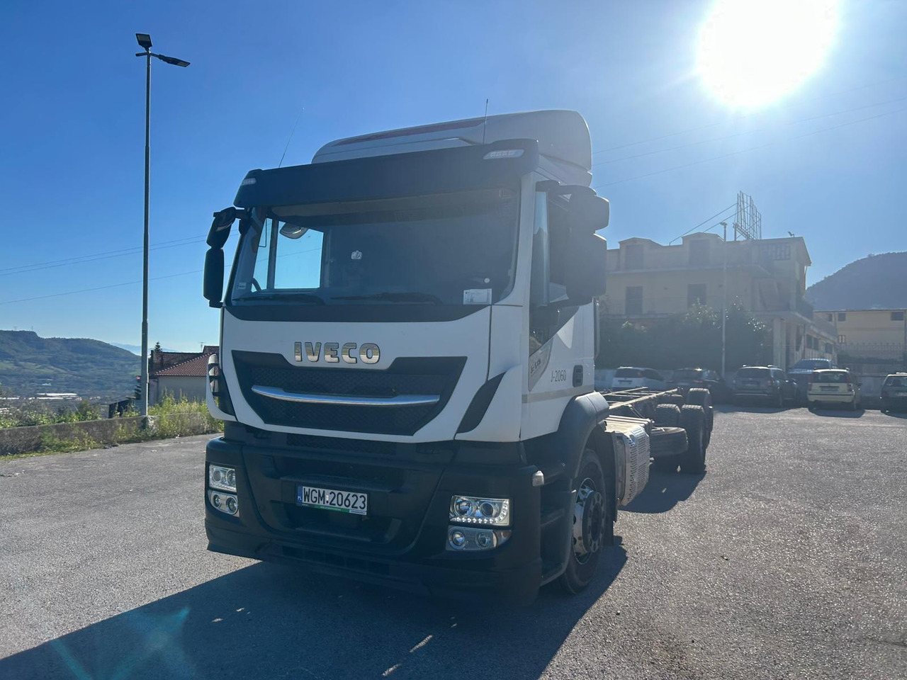 IVECO STRALIS AD 260S31 XP - Camião chassi: foto 1 IVECO STRALIS AD 260S31 XP - Camião chassi: foto 1