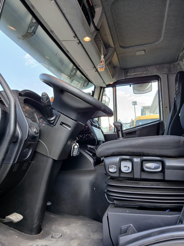 IVECO STRALIS AD 260S31 Y/P - Camião polibenne: foto 4 IVECO STRALIS AD 260S31 Y/P - Camião polibenne: foto 4