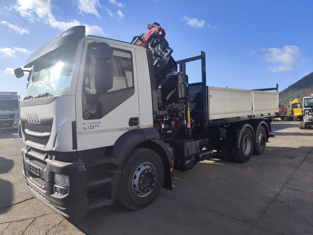 Camião grua IVECO STRALIS CUBE 260S31: foto 27