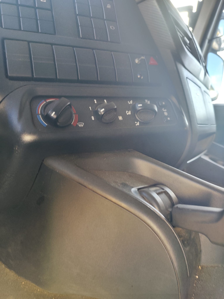 Camião grua IVECO STRALIS CUBE 260S31: foto 32