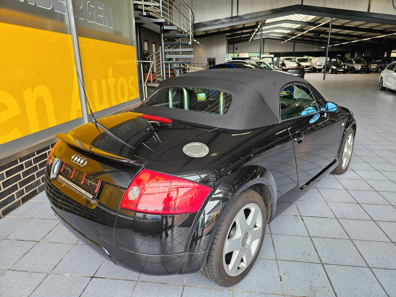 Audi TT 1.8 T Roadster Sitzheizung neues Verdeck - Automóvel: foto 2 Audi TT 1.8 T Roadster Sitzheizung neues Verdeck - Automóvel: foto 2