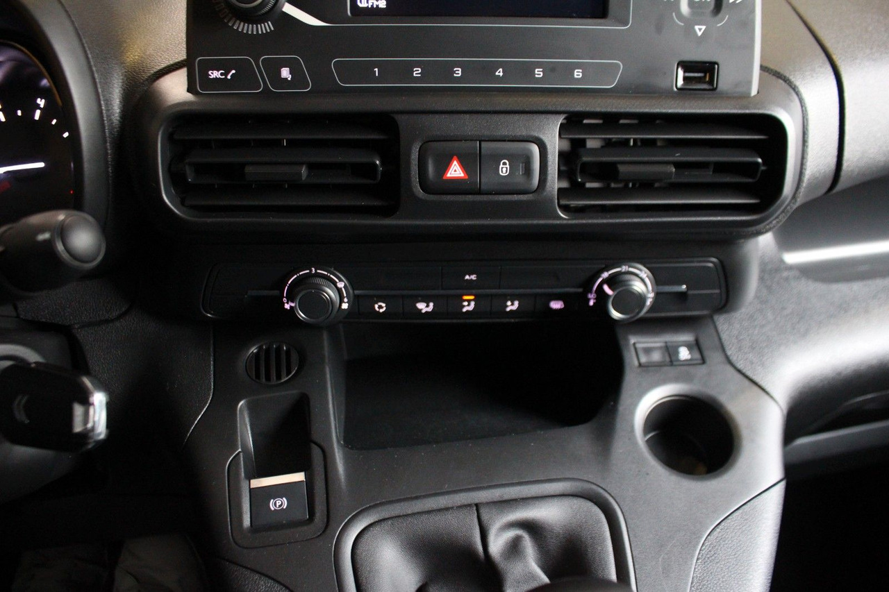 Furgão compacto Citroën Berlingo Kasten Club XL/L2 EHZ 3-Sitzer AHK: foto 19