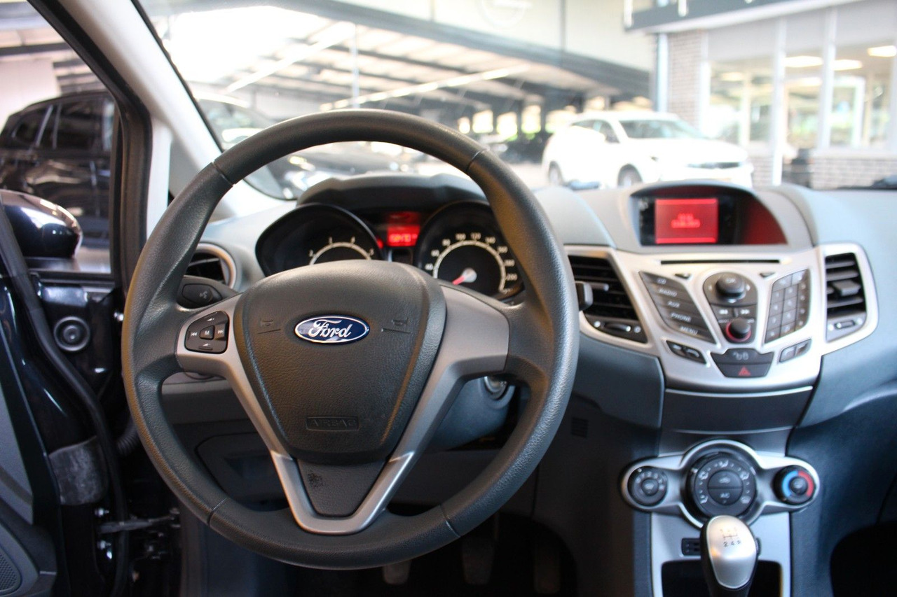 Automóvel Ford Fiesta Trend Klima + Frontscheibenheizung 5Türer: foto 8