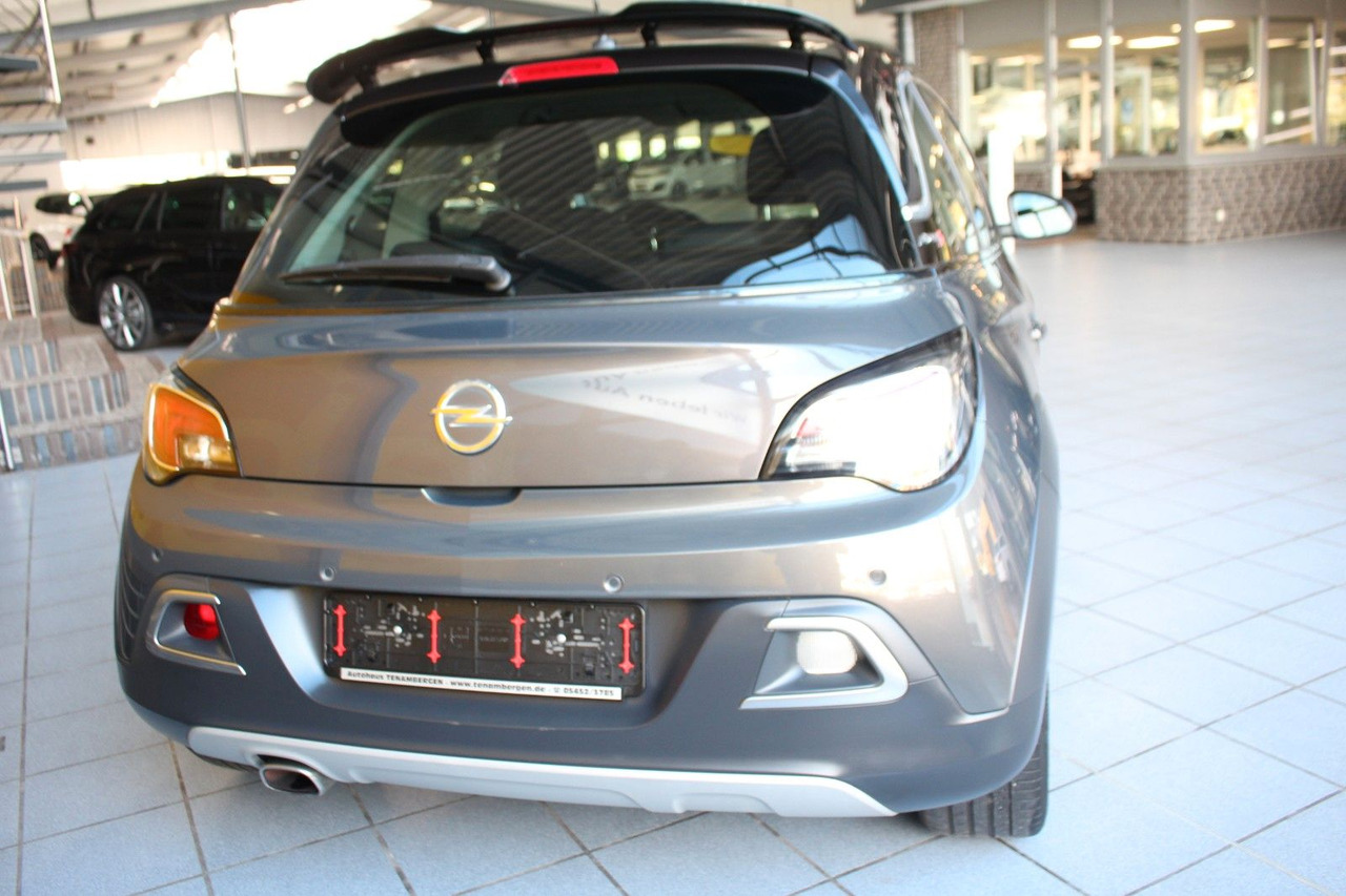 Opel Adam Rocks S Unlimited IntelliLink PDC 18" - Sedan: foto 4 Opel Adam Rocks S Unlimited IntelliLink PDC 18" - Sedan: foto 4
