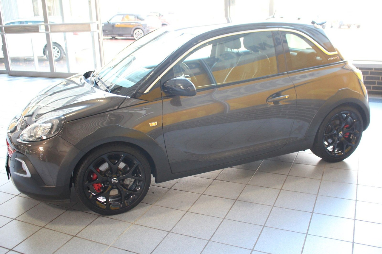 Opel Adam Rocks S Unlimited IntelliLink PDC 18" - Sedan: foto 5 Opel Adam Rocks S Unlimited IntelliLink PDC 18" - Sedan: foto 5